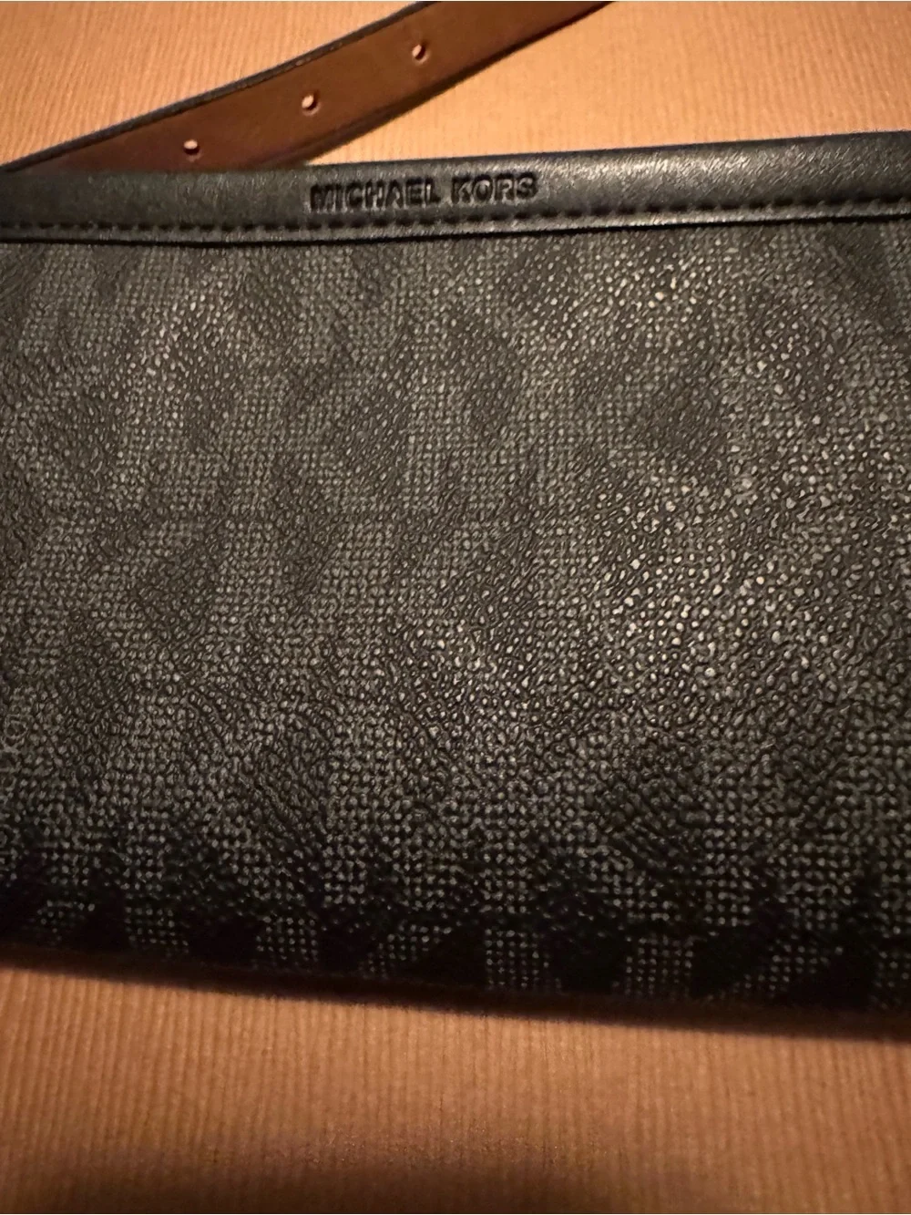 Micheal Kors Black Signature belt Bag - Picture 2 of 4